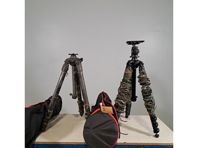 2x camerastatief, manfrotto, o.a. mt057c4 - afbeelding 1 van  9