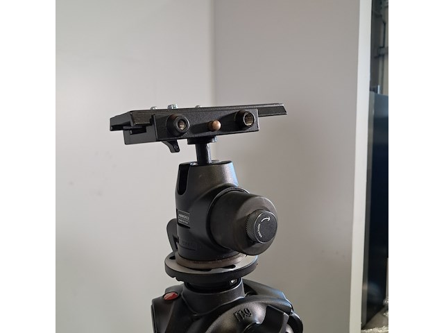 2x camerastatief, manfrotto, o.a. mt057c4 - afbeelding 4 van  9