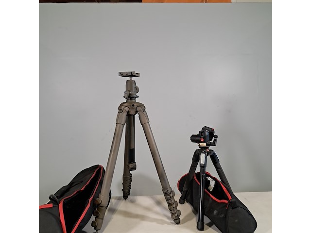 2x camerastatief, manfrotto - afbeelding 1 van  9