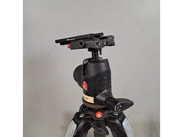 2x camerastatief, o.a. leica, o.a. tri105 - afbeelding 4 van  9