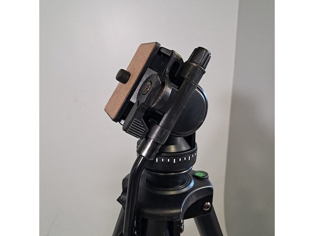 2x camerastatief, o.a. leica, o.a. tri105 - afbeelding 8 van  9