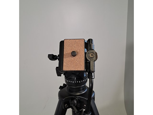 2x camerastatief, o.a. leica, o.a. tri105 - afbeelding 9 van  9