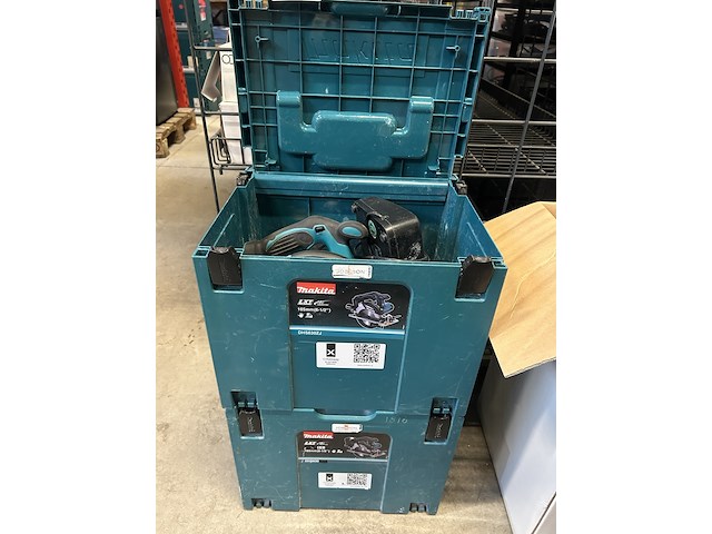 2x circkelzaag in koffer, 1x lader makita, dhs630zj - afbeelding 1 van  4