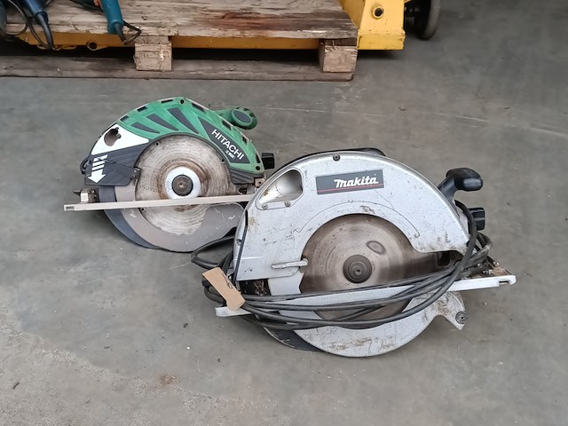 2x cirkelzaag, hitachi en makita - afbeelding 1 van  8