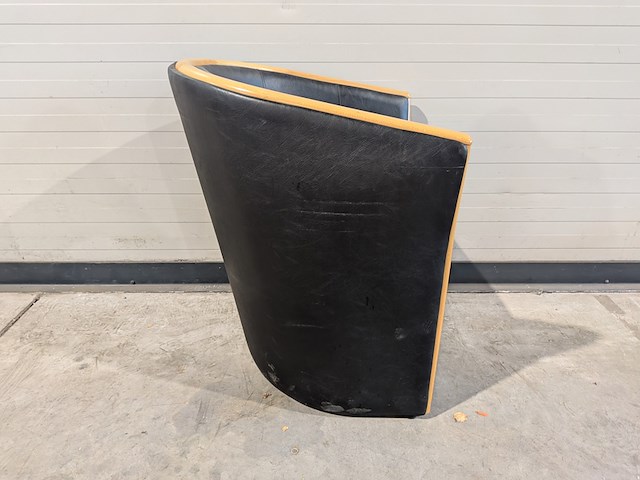 2x clubfauteuil van zwart leer, rp, incl. tafel - afbeelding 8 van  8