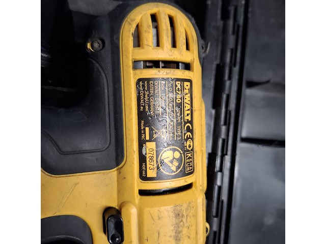 2x compressor en 2x accuboormachine, herkules en dewalt, 200/10/24 air compressor, dc740, rood - afbeelding 9 van  19