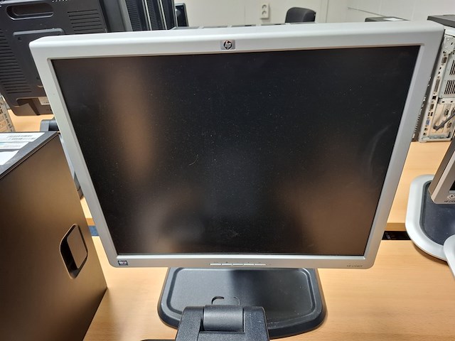 2x computer met beeldscherm en toetsenbord, hp, hp elitedesk 800 g1 sff i5, 2016 - afbeelding 5 van  6