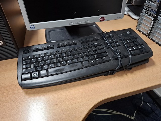 2x computer met beeldscherm en toetsenbord, hp, hp elitedesk 800 g1 sff i5, 2016 - afbeelding 6 van  6