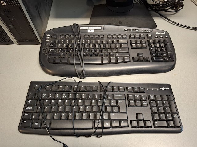 2x computer met beeldscherm en toetsenbord hp, hp pro 6300 sff i5 , bouwjaar 2013 - afbeelding 3 van  6