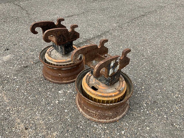 2x cw05 kabelgeleider - afbeelding 1 van  4