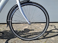 2x damesfiets, wit - afbeelding 9 van  27
