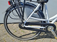2x damesfiets, wit - afbeelding 10 van  27