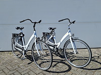2x damesfiets, wit
