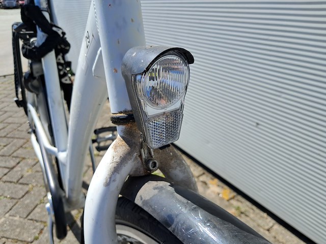 2x damesfiets, wit - afbeelding 13 van  27