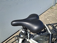 2x damesfiets, wit - afbeelding 2 van  22