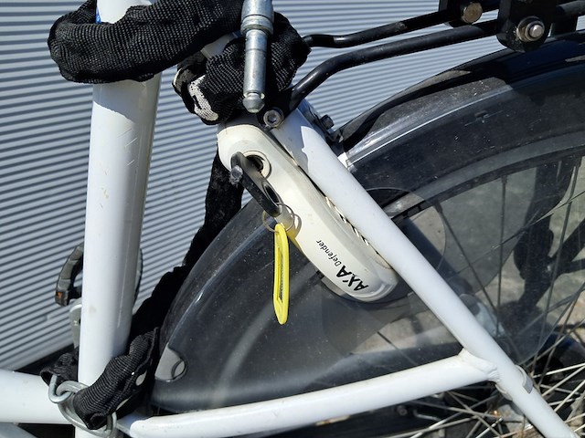 2x damesfiets, wit - afbeelding 3 van  22
