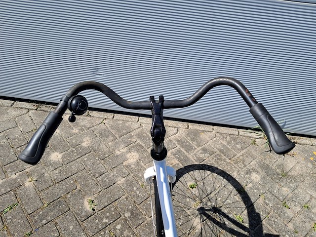 2x damesfiets, wit - afbeelding 4 van  22