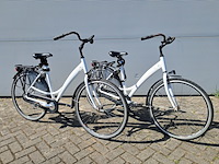 2x damesfiets, wit