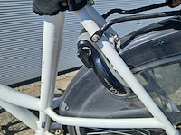 2x damesfiets, wit - afbeelding 15 van  22