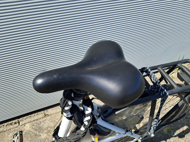 2x damesfiets, wit - afbeelding 20 van  22