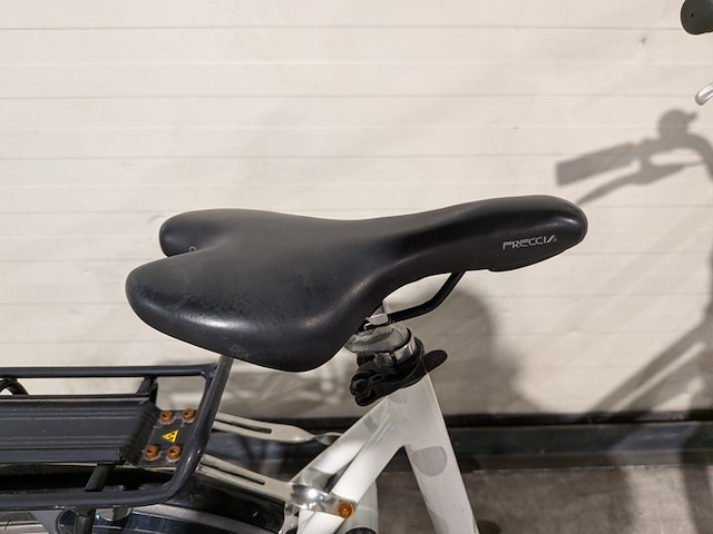 2x damesfiets - afbeelding 2 van  13