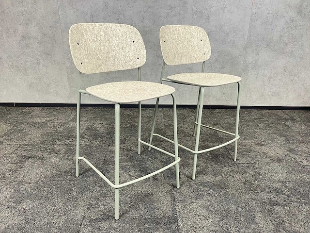 2x de vorm hale - duurzame design barstoel - afbeelding 2 van  8