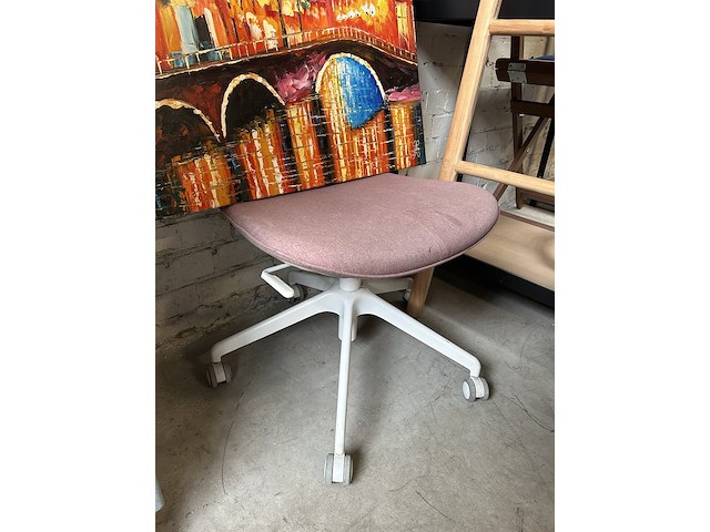 2x decoratie w.o. schilderij, 1x stoel - afbeelding 3 van  4