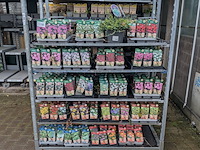 2x deense kar met diverse planten in pot - afbeelding 12 van  62