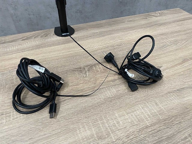 2x dell p2314ht - 23" monitor met monitorarm - dp, vga, dvi - afbeelding 6 van  15