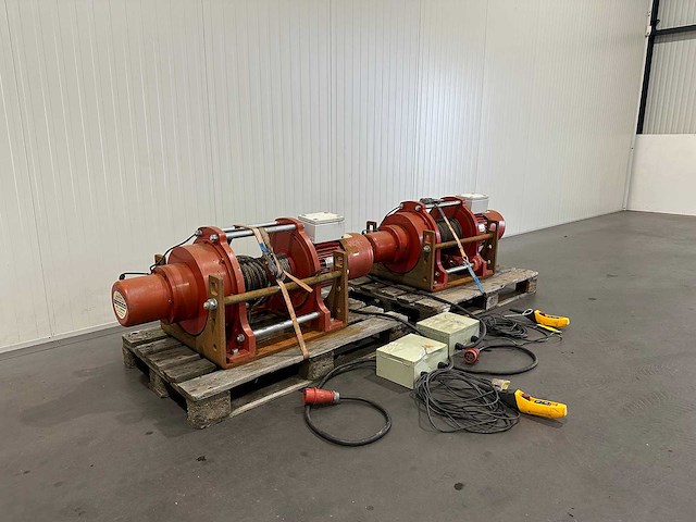 2x delta dpt.30750 elektrische industriële kabel/treklier 2000 kg - afbeelding 1 van  13