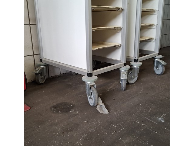 2x dienbladenwagen hupfer - afbeelding 2 van  4