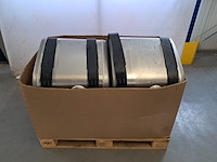 2x dieseltank, volvo - afbeelding 1 van  9