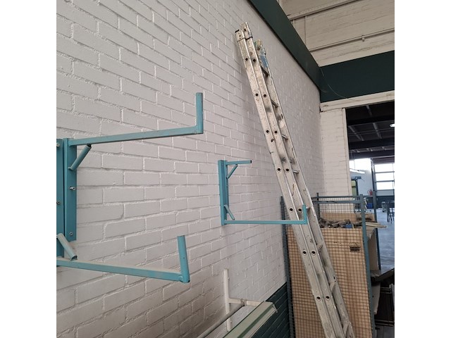 2x dispenser met 4x muurbeugel - afbeelding 7 van  9