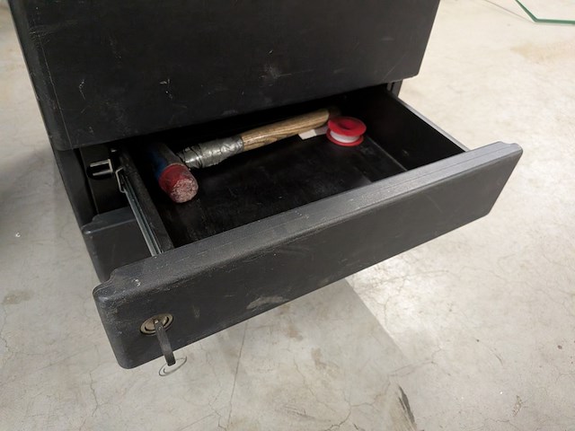 2x diverse gereedschapstrolley - afbeelding 3 van  11