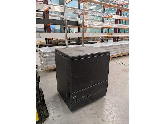 2x diverse gereedschapstrolley - afbeelding 11 van  11