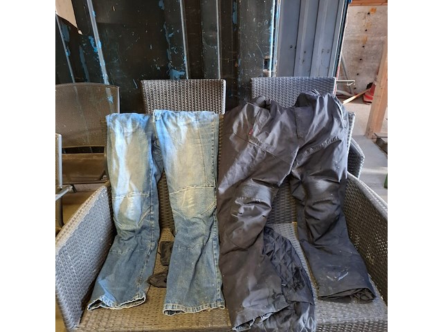 2x diverse motorbroek, maat 4xl en 38 - afbeelding 1 van  12