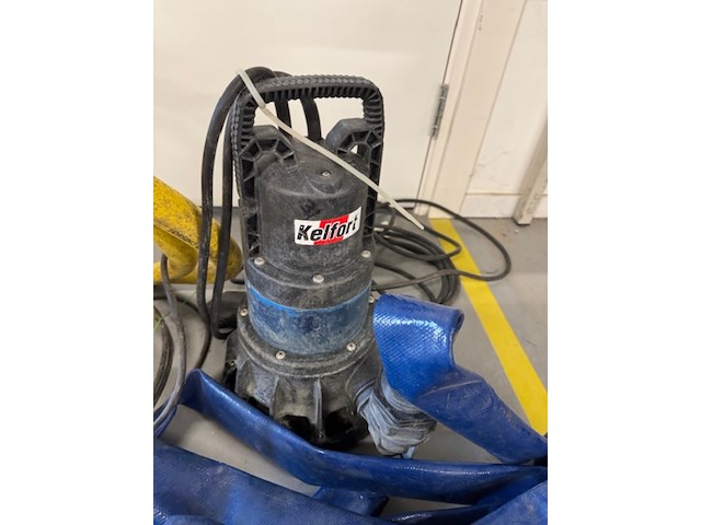 2x dompelpomp, in krat - afbeelding 2 van  5