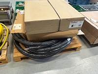 2x doos en 2x rol twin -buis geïsoleerd vaillant, 302416, zwart - afbeelding 1 van  5