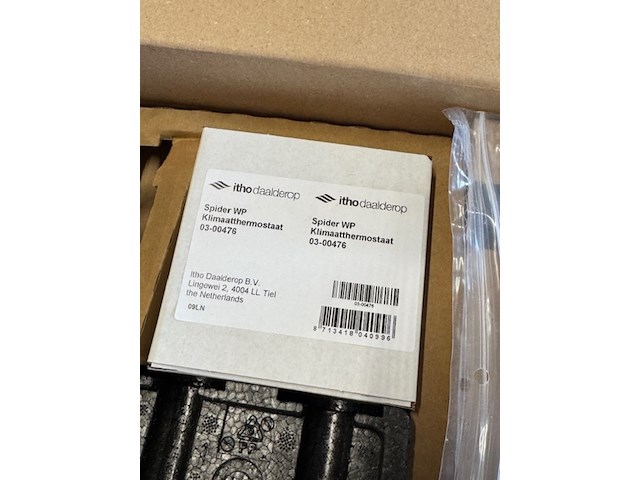 2x doos installatiemateriaal met thermostaat - afbeelding 4 van  4