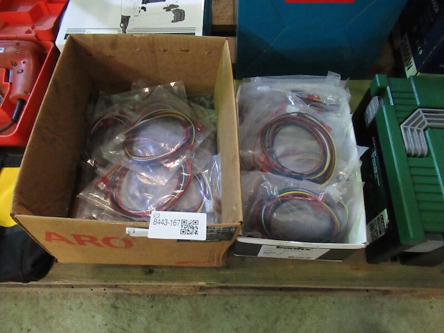 2x doos met aansluitbekabeling - afbeelding 3 van  3