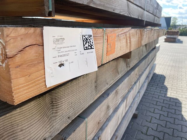 2x douglas balken fijnbezaagd, 150x150mm, lengte 400cm - afbeelding 2 van  3