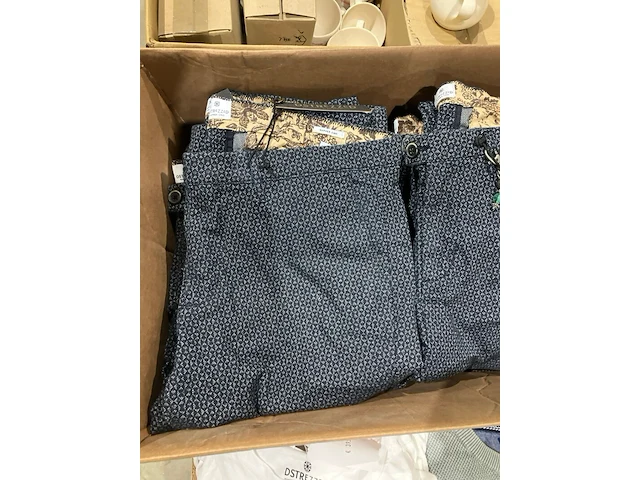 2x dozen kleding, dstrezzed - afbeelding 6 van  11