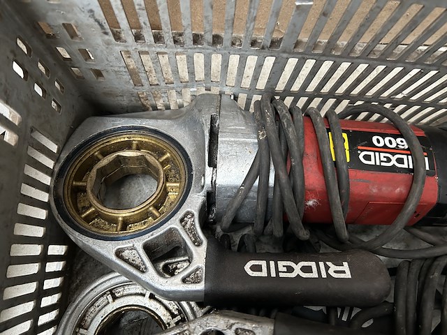 2x draadsnijmachine zonder koppen, ridgid, model 600 - afbeelding 3 van  5