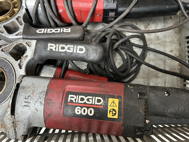 2x draadsnijmachine zonder koppen, ridgid, model 600 - afbeelding 4 van  5