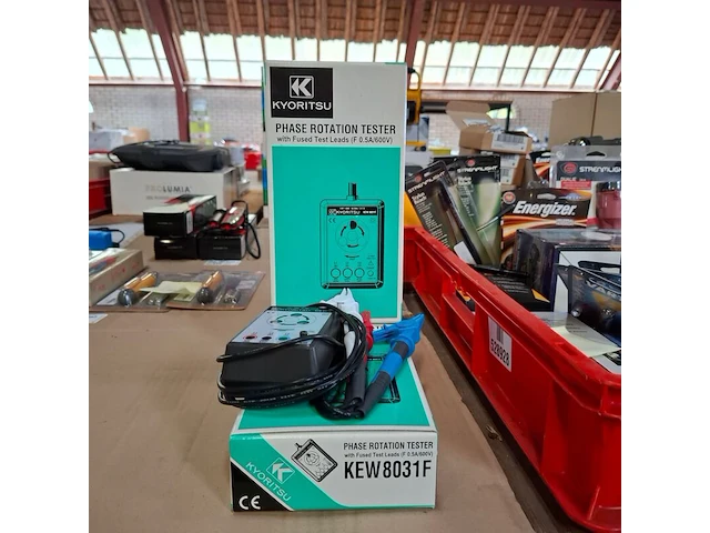 2x draaiveldmeter kyoritsu, kew8031f - afbeelding 1 van  4