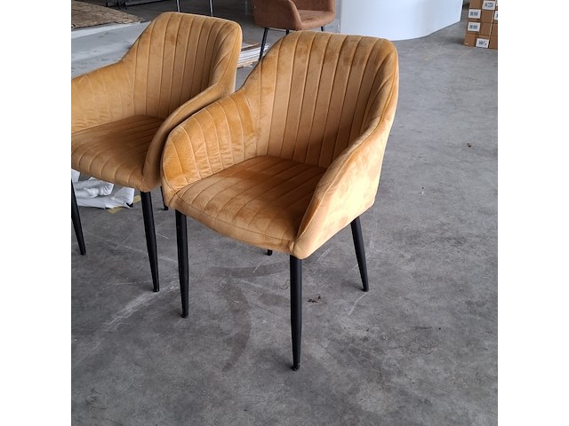 2x eetkamer stoel velvet gold, 2026 - afbeelding 2 van  3