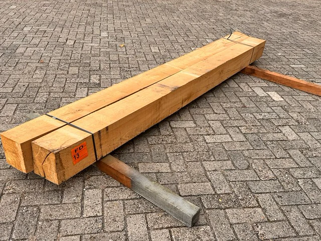2x eiken balken fijnbezaagd, 200x200mm, lengte 300cm - afbeelding 2 van  3