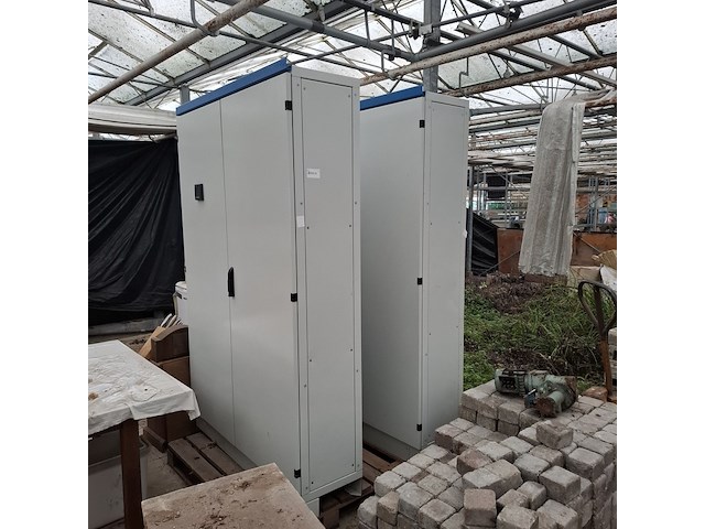 2x elektra kast, schneider electric - afbeelding 1 van  4