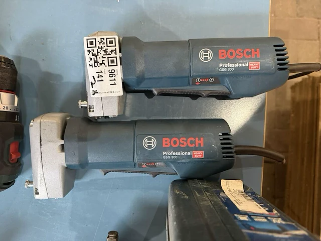 2x elektrische knabbelschaar, bosch, gsg 300, blauw/zilver - afbeelding 1 van  5