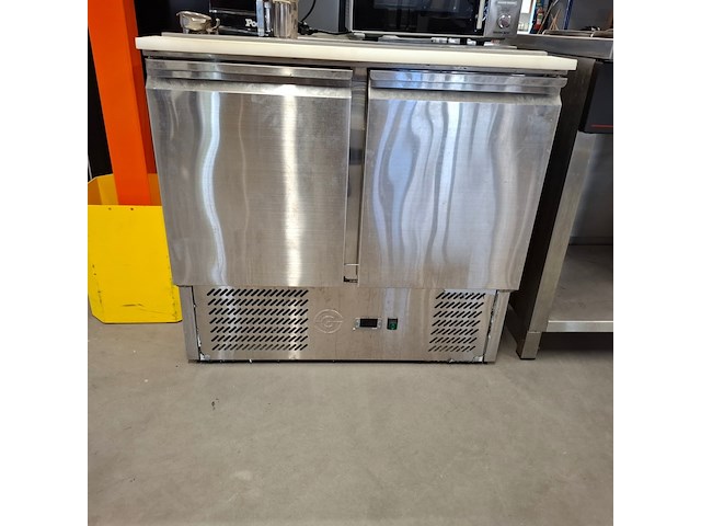 2x elektrische kookplaat, 2x magnetron, espresso koffie machine en saladette, atag, poccino, sharp, silvercrest - afbeelding 27 van  36